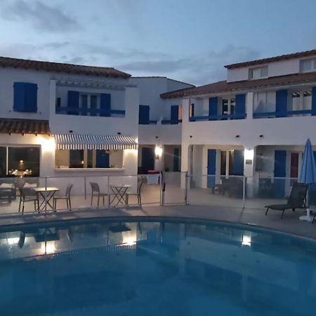 Hotel Le Bleu Marine Saintes-Maries-de-la-Mer Exterior foto